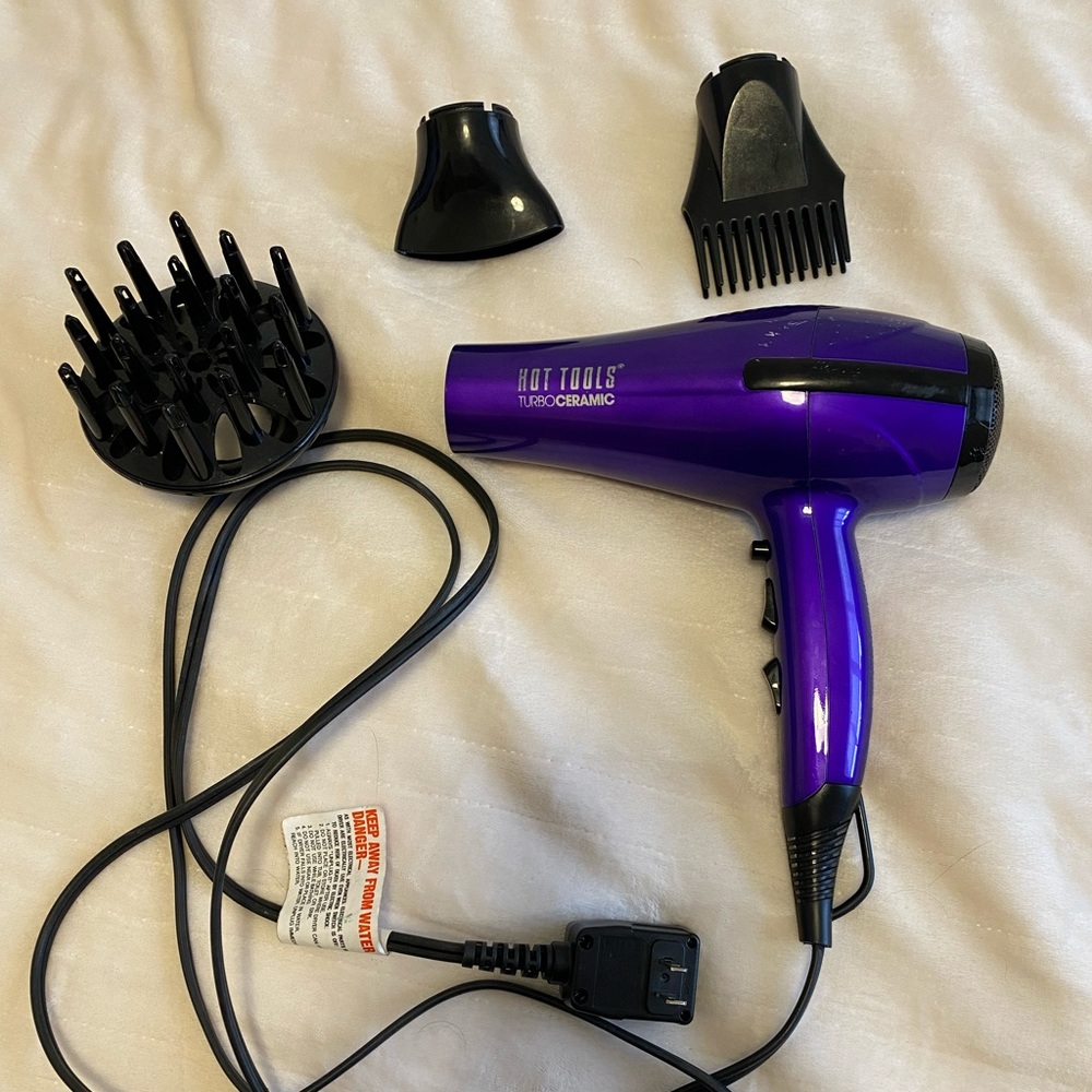 HOT TOOLS hair dryer